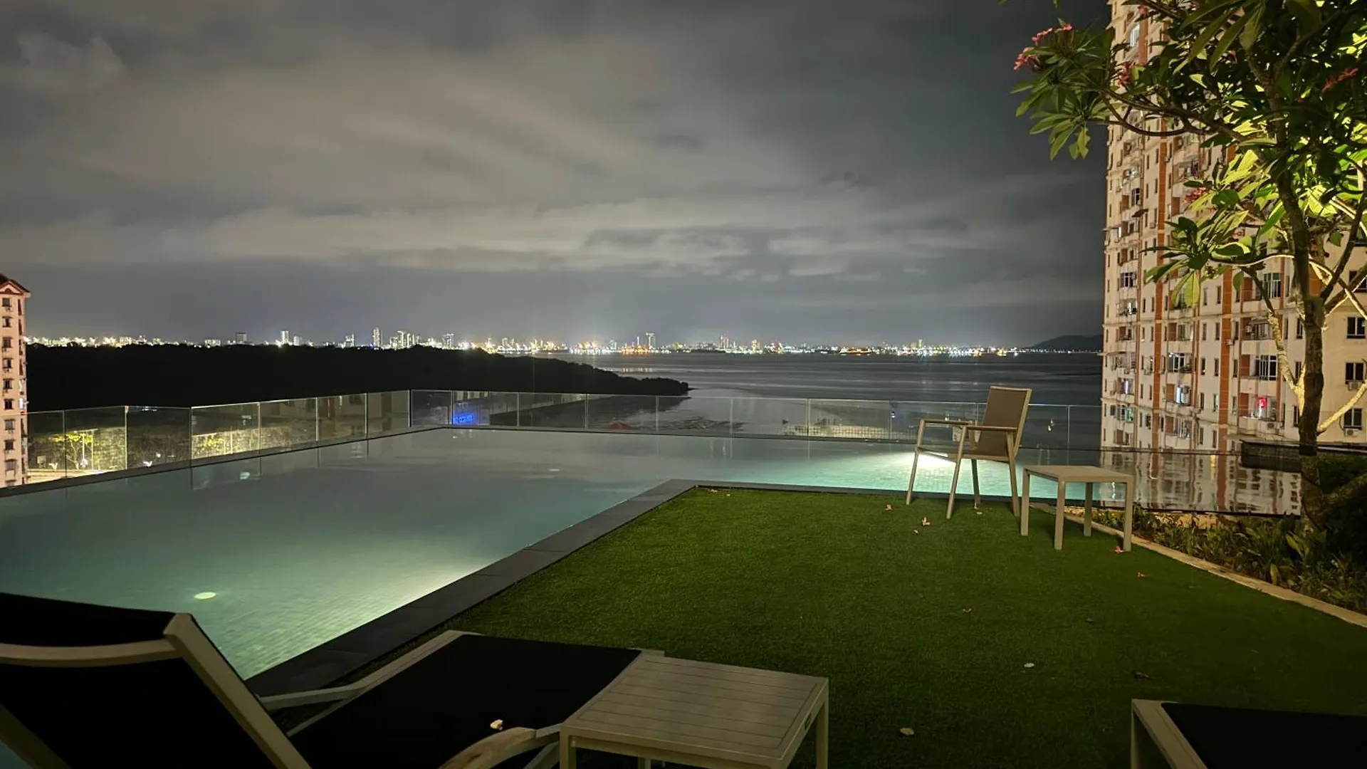 Condo In Georgetown Familystay 3Br-10Pax Jelutong