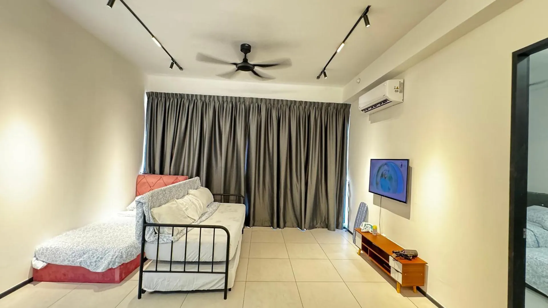 Condo In Georgetown Familystay 3Br-10Pax Jelutong Lägenhet